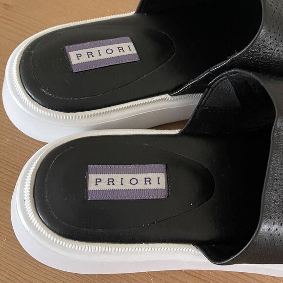 Priori Chunky Slide Sandals Womens Size 7 White Platform Toe Loop Black Leather - Picture 4 of 8